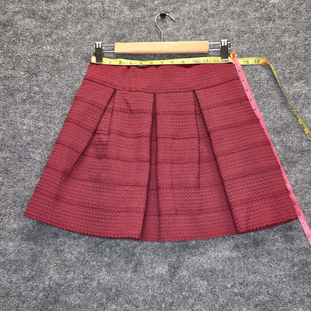 HOT GAL Skirt Womens Large Burgundy Textured Pleated A-Line Skater Exposed Zip